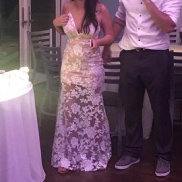 Wedding or prom dress - Picture 7 of 7